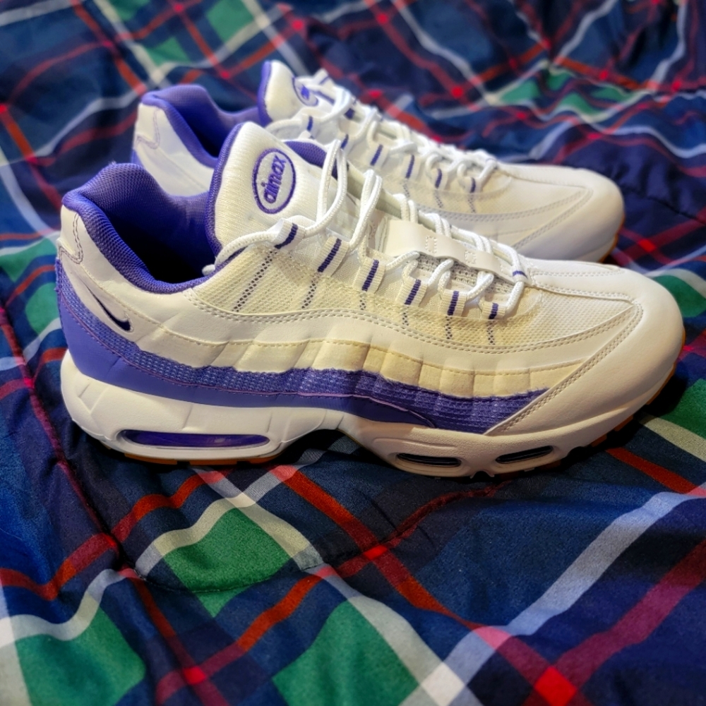 Nike Air Max 95 White and Purple Sneakers